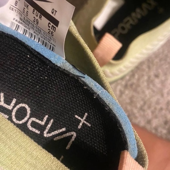 Good condition. Love this style very light weight and comfy - Picture 6 of 8